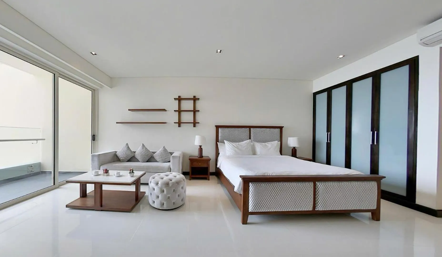 Nha Trang Apartments Seaview - Can Ho Nha Trang View Bien