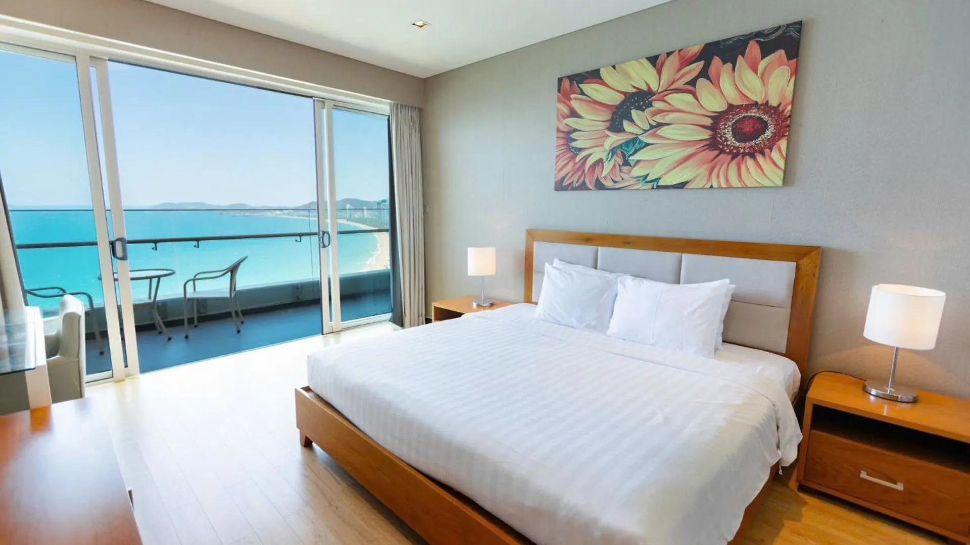 Nha Trang Apartments Seaview - Can Ho Nha Trang View Bien